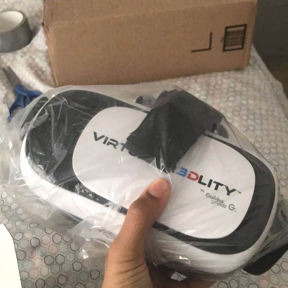 Virtual reality head set - Picture 4 of 9